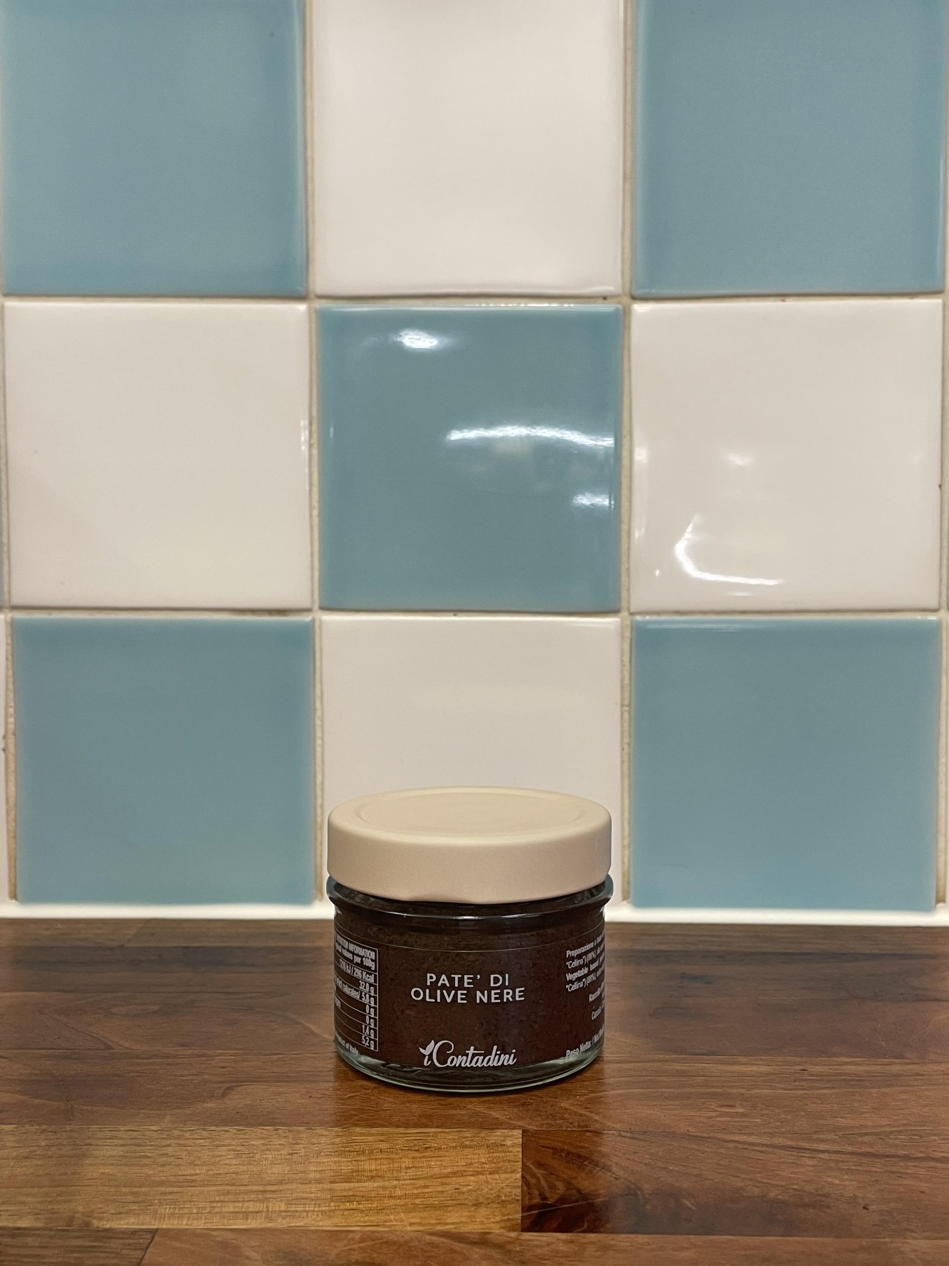 Vegan black olives pate